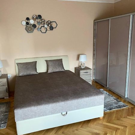 Sarga-Kek Haz Apartment Vonyarcvashegy Ngoại thất bức ảnh