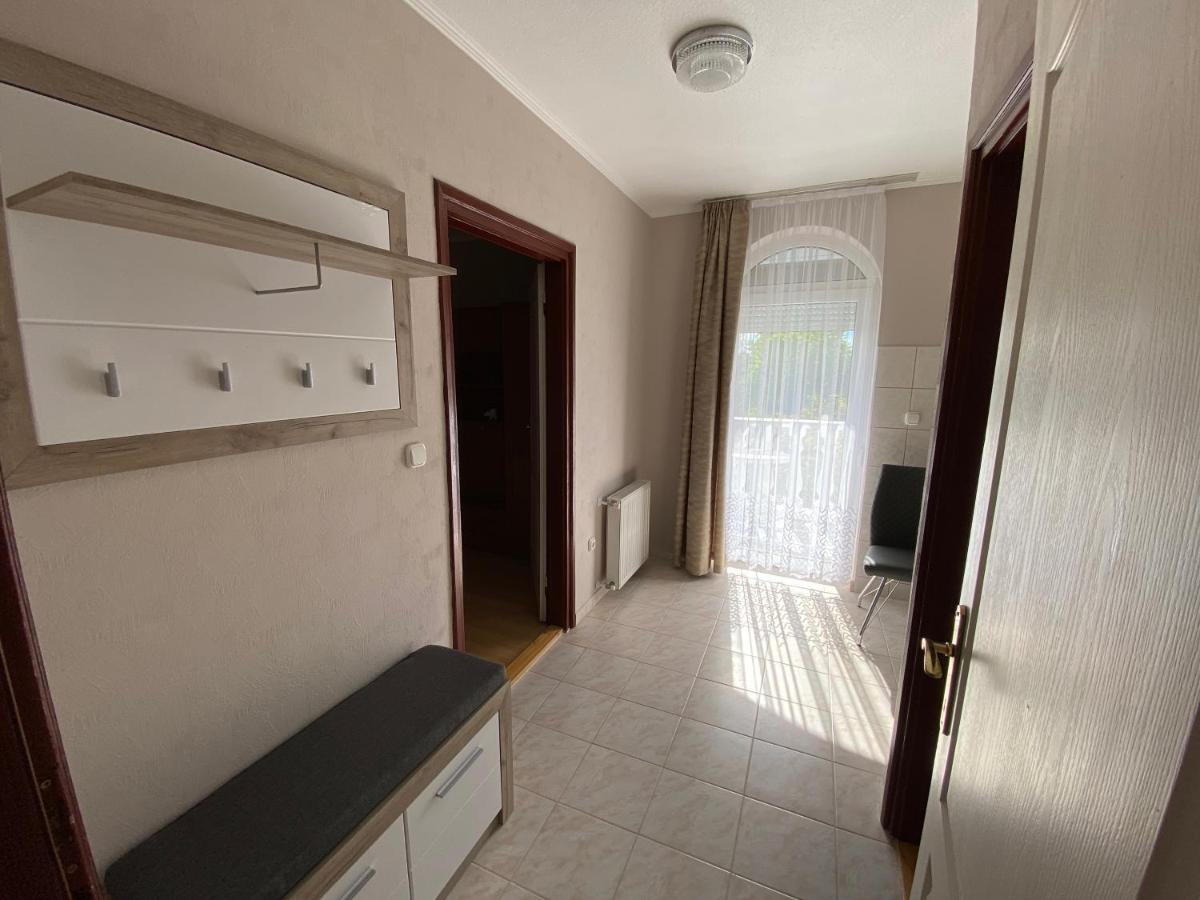 Sarga-Kek Haz Apartment Vonyarcvashegy Ngoại thất bức ảnh
